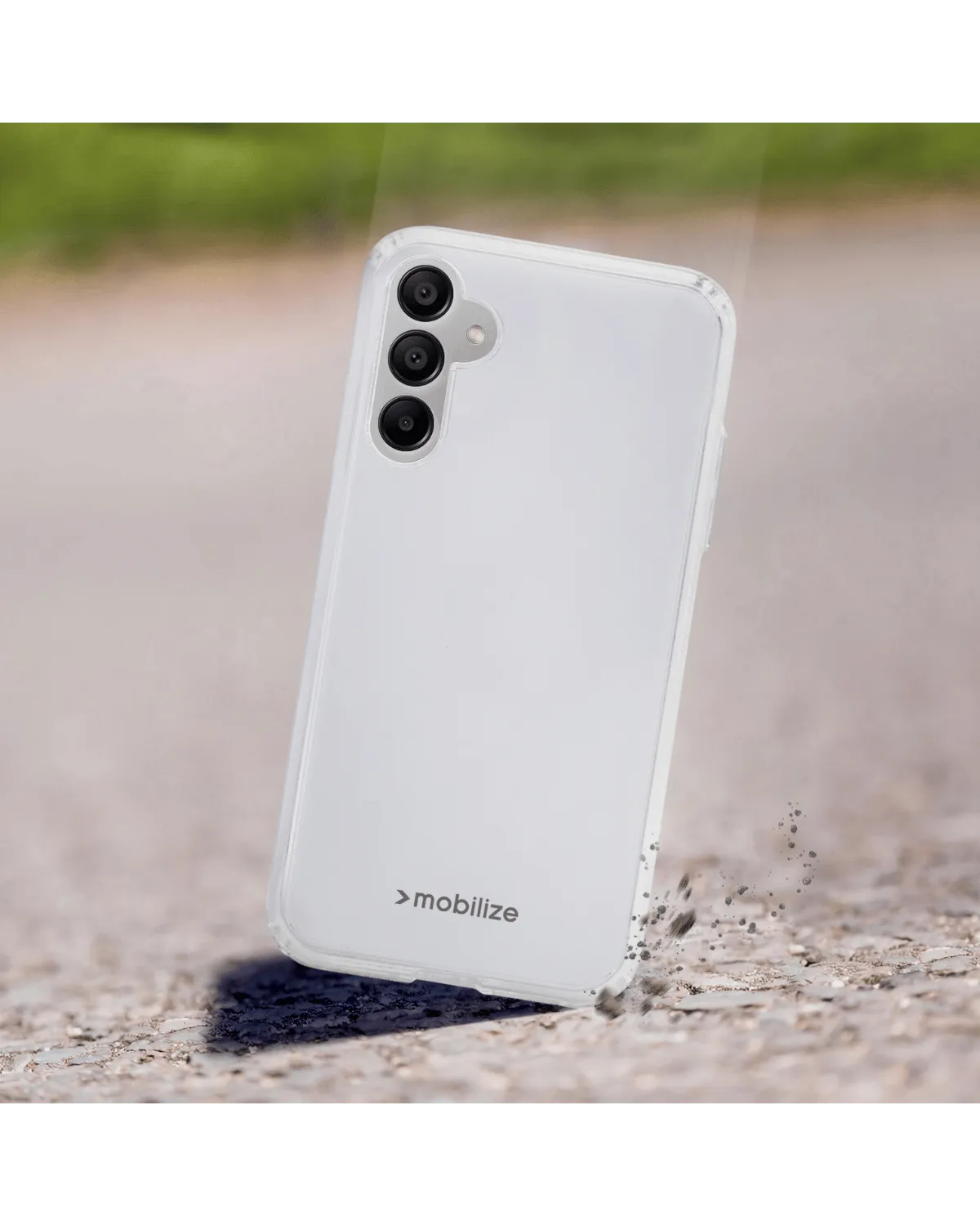 Close-up van het Mobilize Naked Protection hoesje voor Samsung Galaxy S24 Plus 5G, met flexibele randen en stevige grip