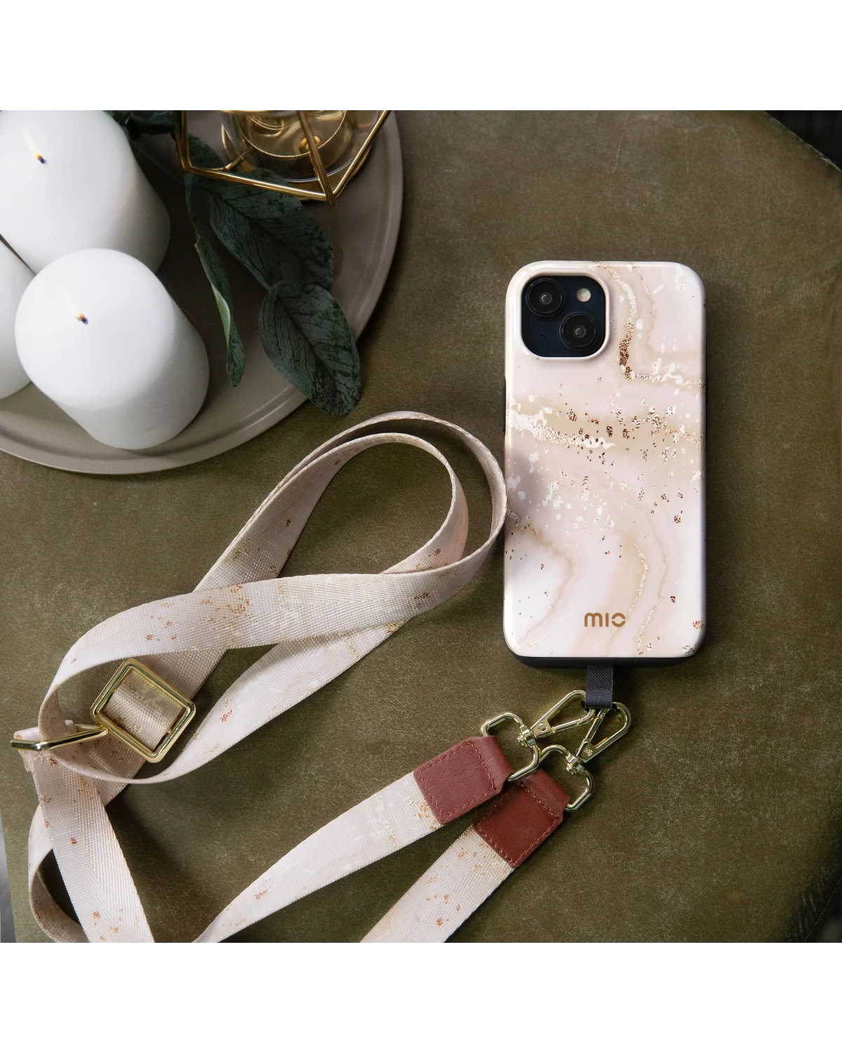 Mio By Mobilize Mio Gold Marble Magsafe Compatibel Telefoonhoesje iPhone 16e Zand-Goud